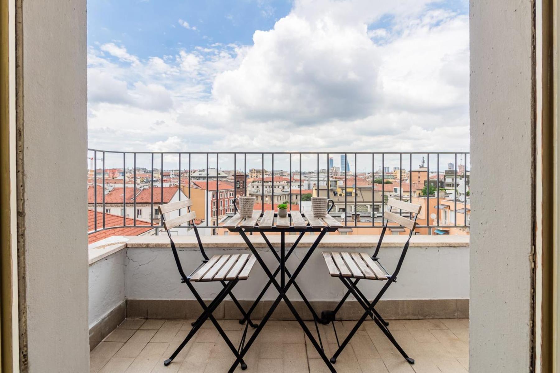 Homeby, Cozy Penthouse Apartment Milan Exterior photo